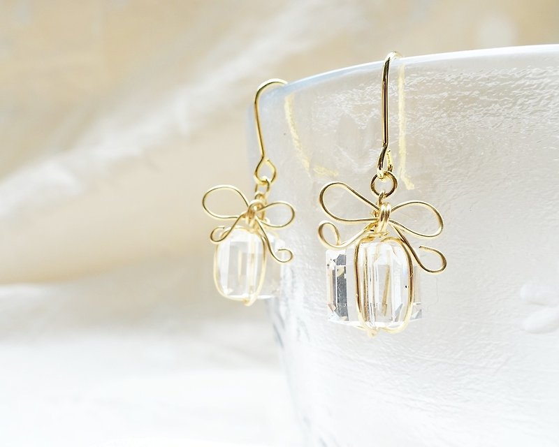 Gift / Earrings Earrings / Swarovski - Earrings & Clip-ons - Other Materials White