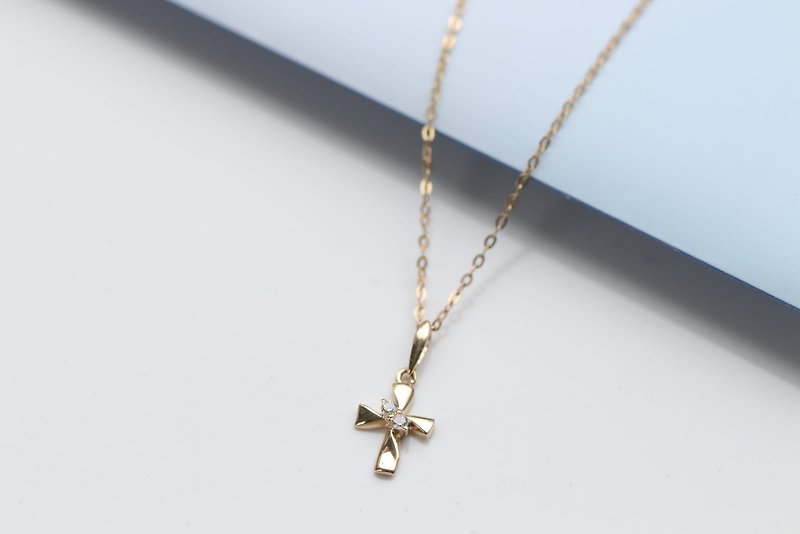 14K Cross Diamond Necklace - สร้อยคอ - เครื่องประดับ สีทอง