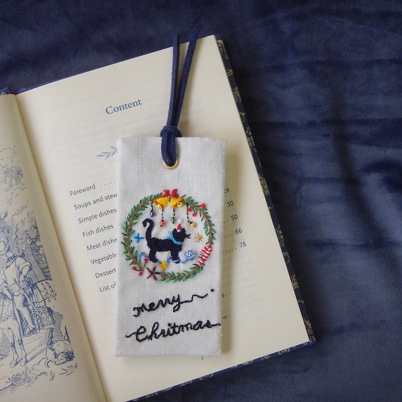 Hand embroidery book mark-Merry Christmas - ที่คั่นหนังสือ - ผ้าฝ้าย/ผ้าลินิน ขาว