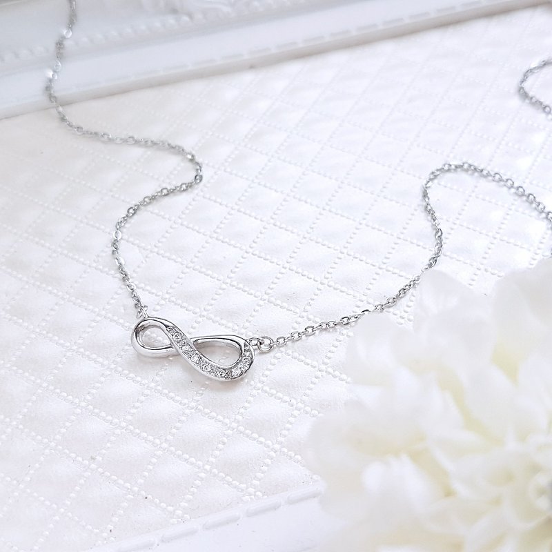 Infinity  stainless steel  necklace - สร้อยคอ - สแตนเลส สีเงิน