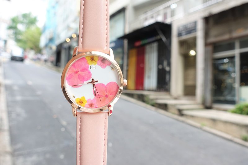 花見時計ピンクのアジサイドライフラワーローズゴールドカスタマイズされたパーソナライズされた手書きの英語の文字 - 腕時計 - 寄せ植え・花 ピンク