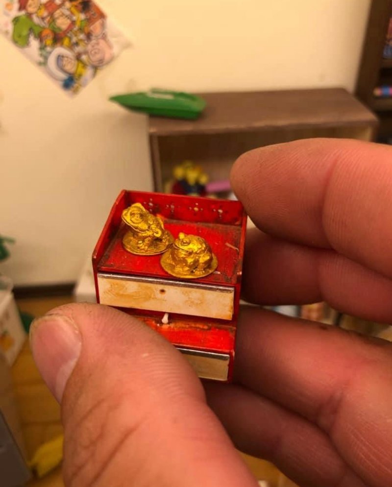 微縮 袖珍 迷你 柑仔店 古早味玩具 (迷你金蟾蜍) 場景 - 公仔/玩偶 - 塑膠 金色