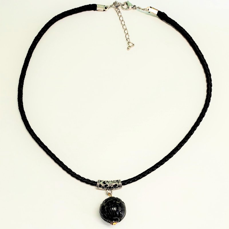 Natural black nephrite pendant necklace (with certificate) - สร้อยคอ - เครื่องเพชรพลอย 