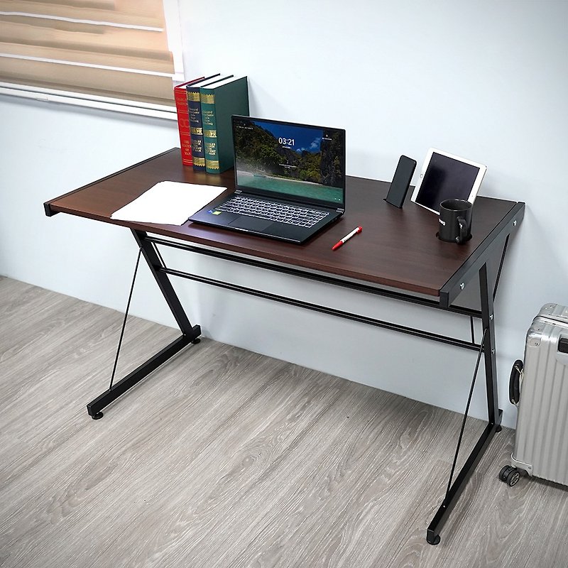 Z型工作桌-胡桃木色書桌 電腦桌 辦公桌 - 餐桌/書桌 - 木頭 咖啡色