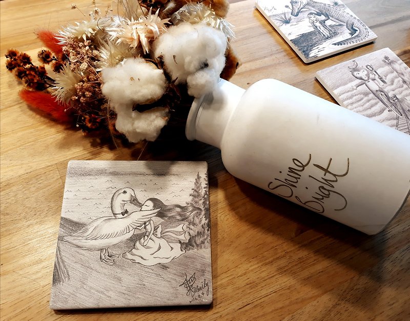 Love sketch ceramic water coaster Mr. Goose and girl each 190 yuan - Coasters - Pottery Gray