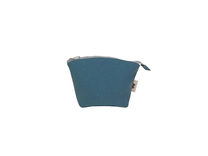 [Seashell Cosmetic Bag] - Misty Blue (Small) - กระเป๋าเครื่องสำอาง - ผ้าฝ้าย/ผ้าลินิน สีน้ำเงิน