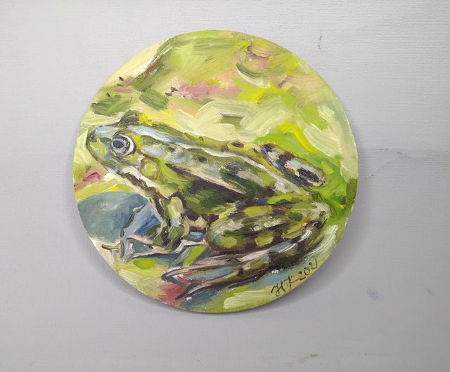 カエル　トビウオ　絵画　自作 カラフルなカエル🐸を描いてみました 何色も重ね塗りして 背景を