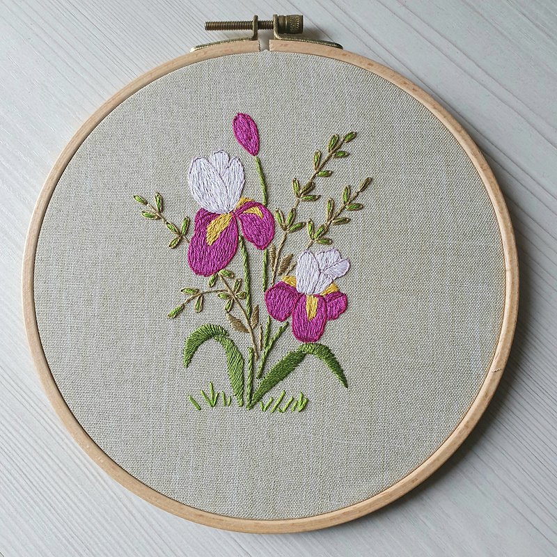 刺繡 蝴蝶 hand embroidery DIY, Floral pattern pdf - เย็บปัก/ถักทอ/ใยขนแกะ - งานปัก หลากหลายสี