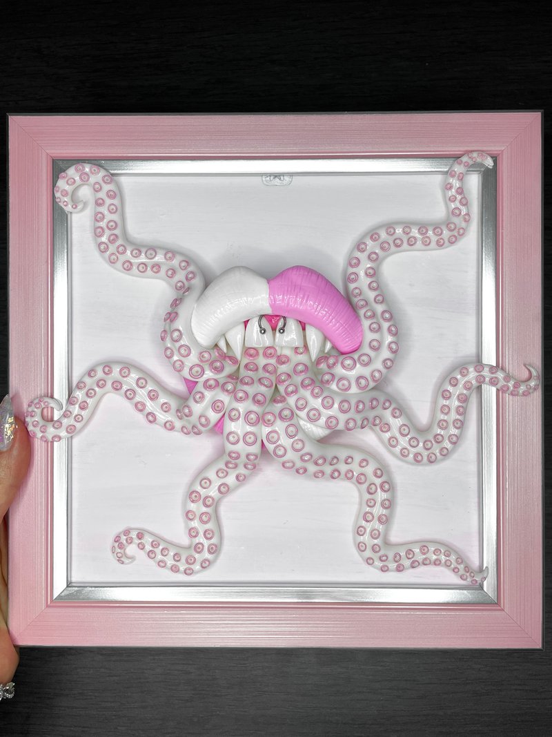 Wall decoration. White & pink lips with tentacles. - 壁貼/牆壁裝飾 - 黏土 