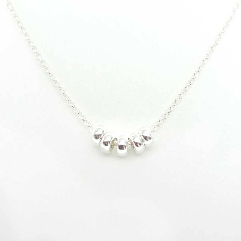 BUBBLES - sterling silver necklace with bubble beads - สร้อยคอ - วัสดุอื่นๆ ขาว