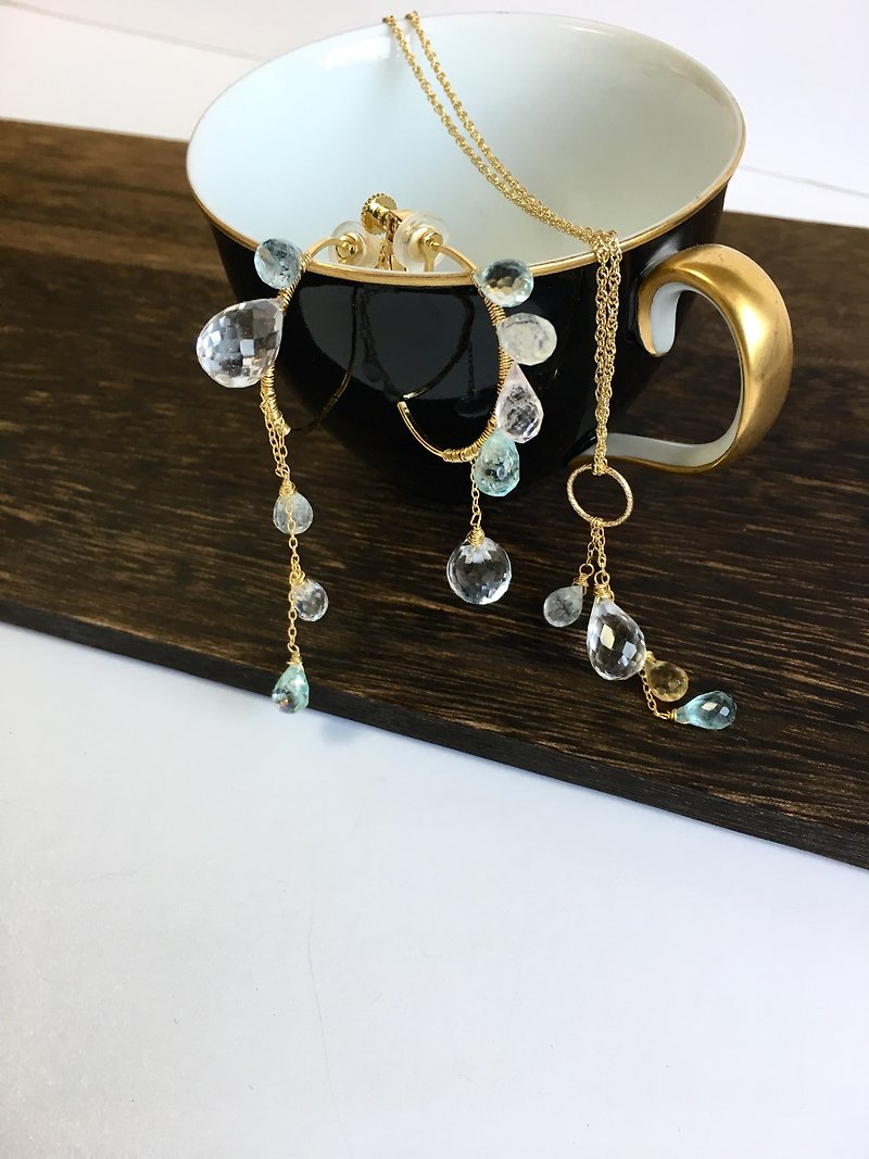 Rain drop hoop clip-earring Aquamarine, Beryl, Crystal - 耳環/耳夾 - 半寶石 透明