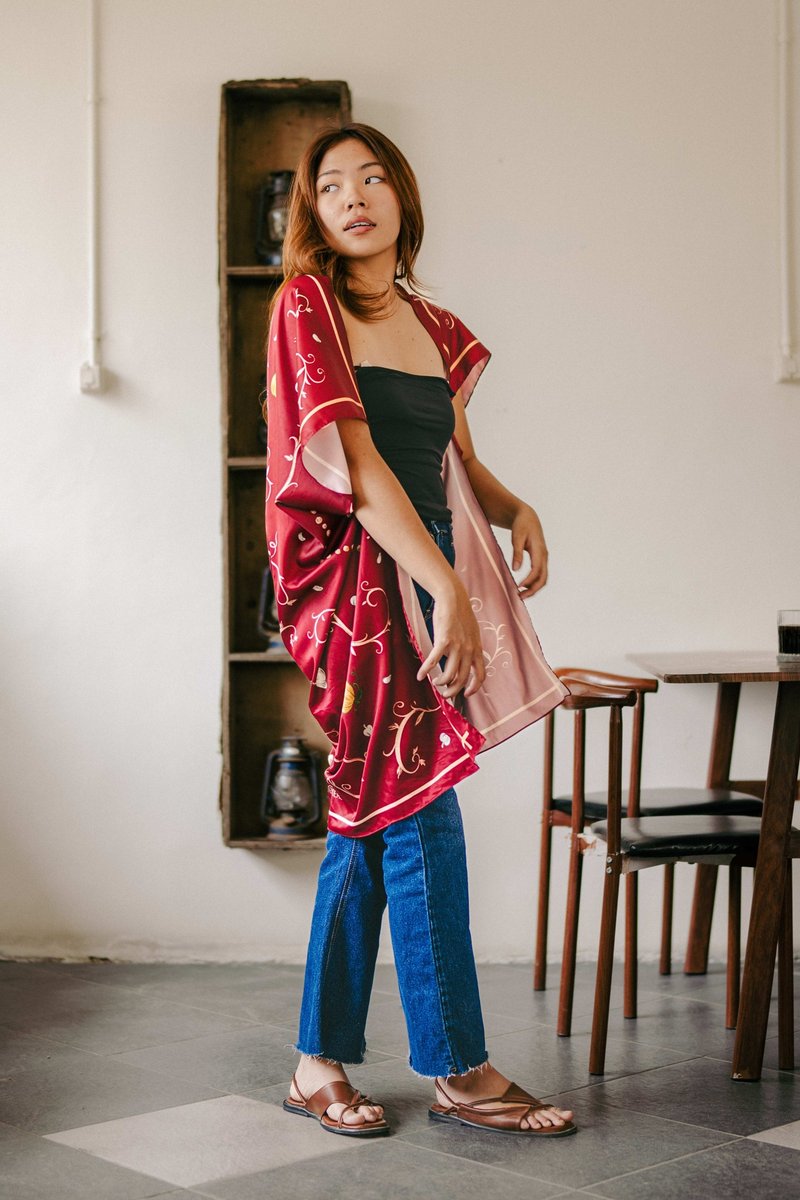 Bawang Merah Bawang Putih Outer Scraf - 絲巾 - 絲．絹 紅色