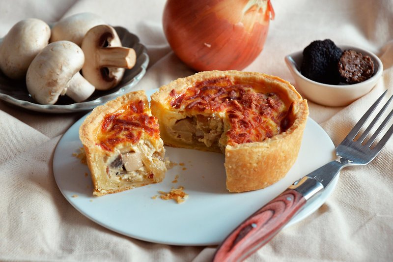 4-inch small savory pie, truffle wild mushroom bacon thick savory pie - Savory & Sweet Pies - Other Materials 