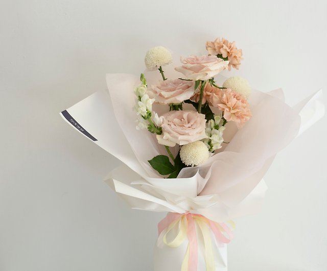 Korean bouquet-single carnation bouquet Immortal graduation bouquet  Valentine's Day - Shop flowerdays Dried Flowers & Bouquets - Pinkoi