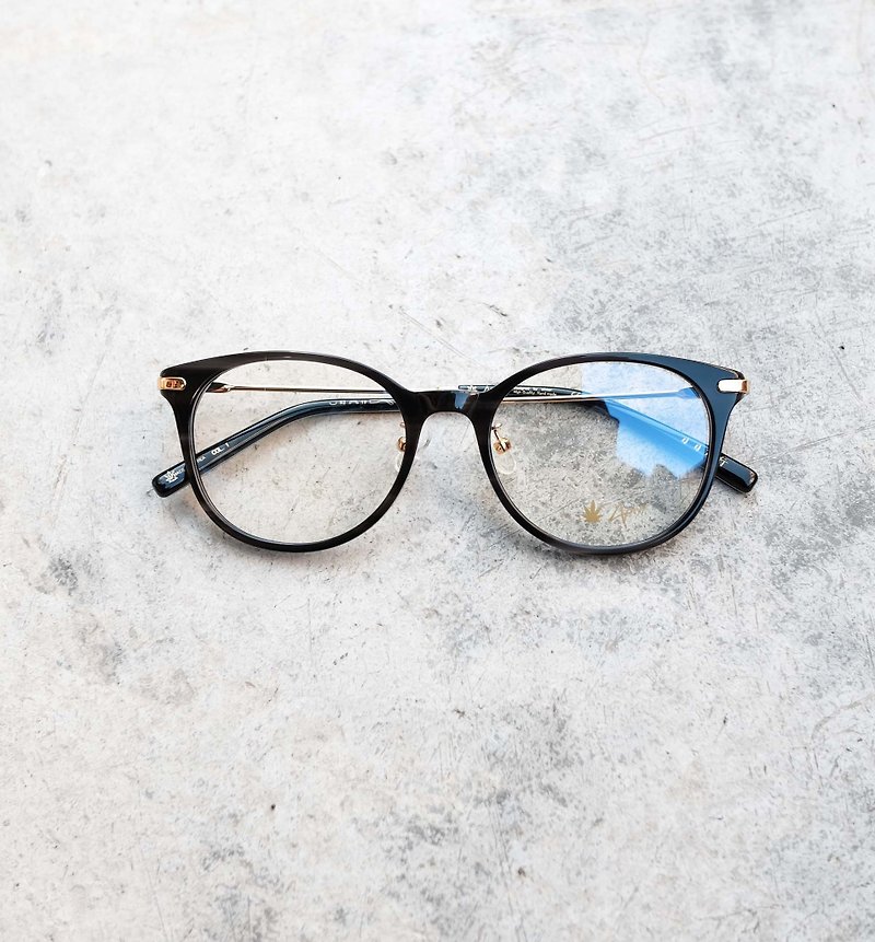 [Objective Programmes firm] Korea new retro frame plate glasses frame transparent gray pattern - Glasses & Frames - Other Materials Gray