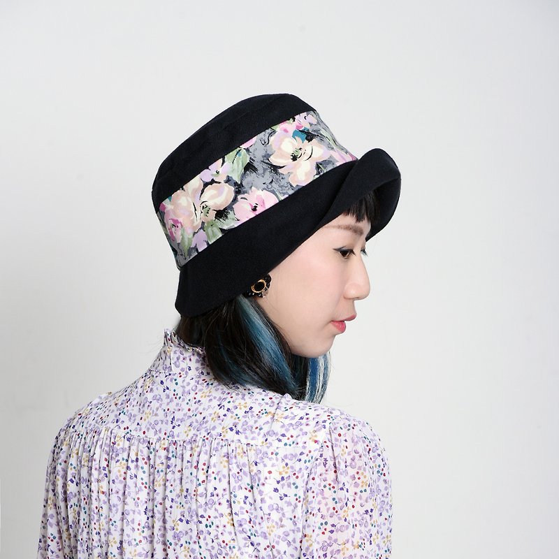 JOJA│ lady hat / black x pink flowers - หมวก - วัสดุอื่นๆ สึชมพู