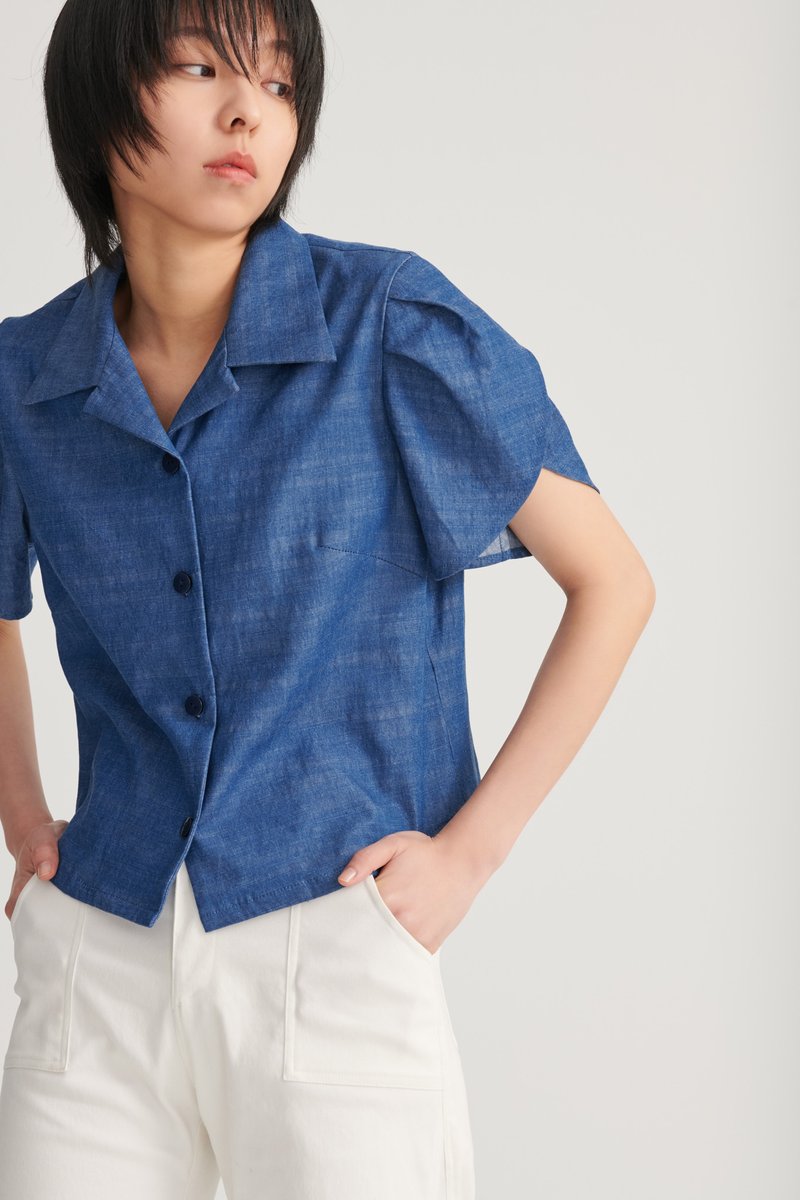 Shan Yong Tulip Sleeve National Collar Narrow Shoulder Short Shirt (Two Colors) - Women's Tops - Cotton & Hemp 