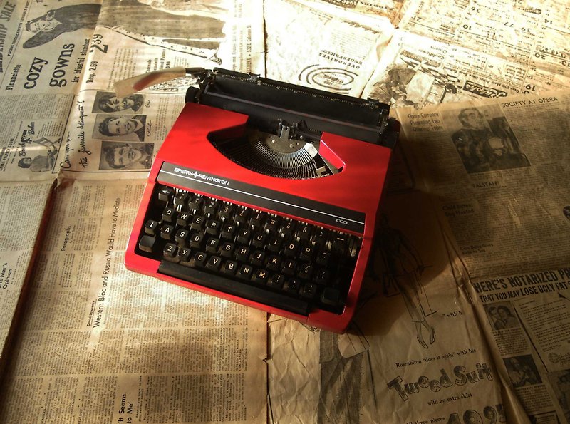 [Old-time OLD-TIME] Early Iron Metal Typewriter F*Only for Jui-Chun Wu order* - ของวางตกแต่ง - วัสดุอื่นๆ สีแดง