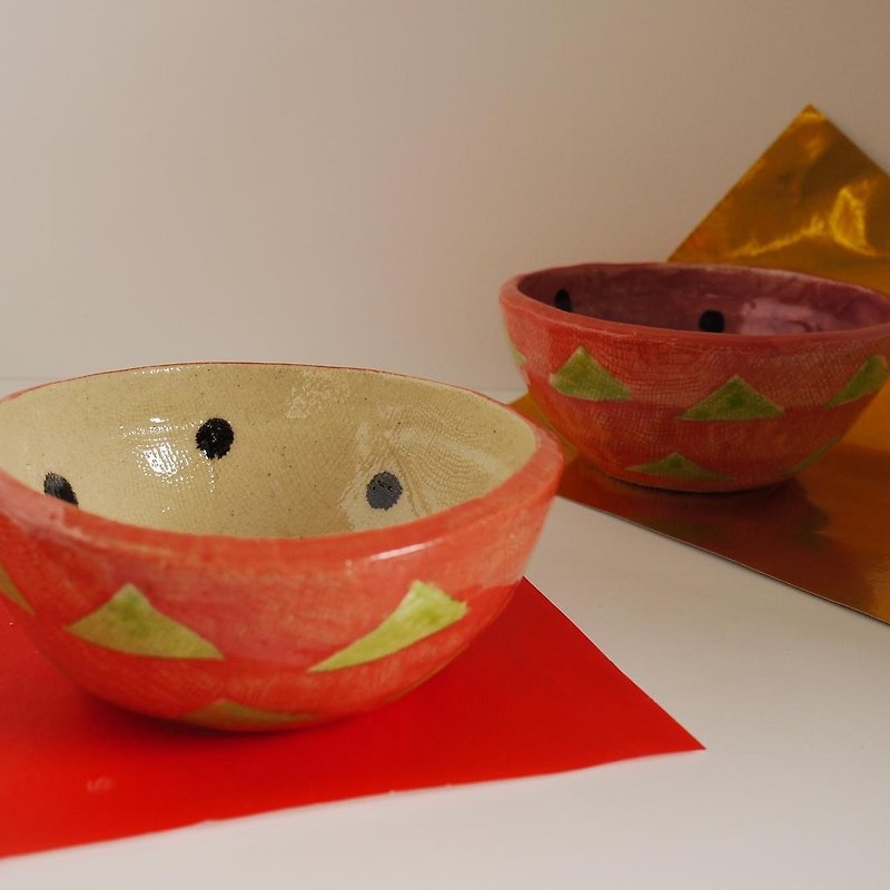 Small bowl  of TAIWAN fruits【WHITE dragon fruit】 - Small Plates & Saucers - Pottery White