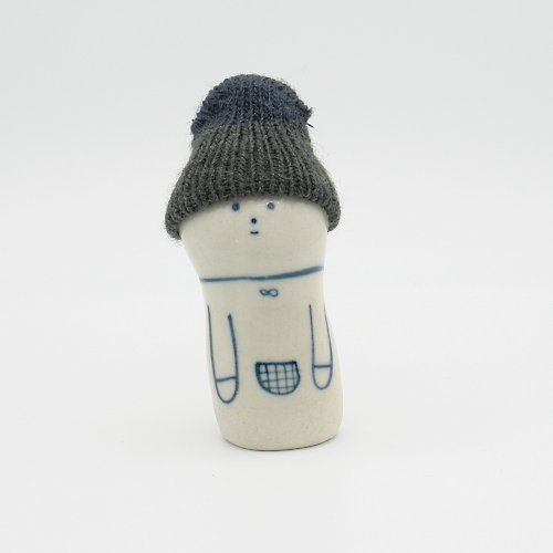 kyoto-jizodou 手作り陶人形 ニット帽をかぶったくまさん Sサイズ