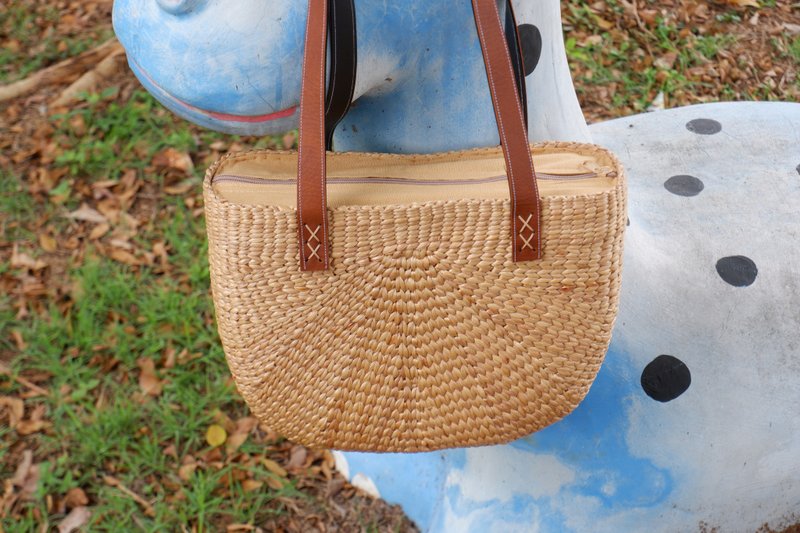 leather woven handmade summer women's shoulder bag, leather strap, woven bag - Handbags & Totes - Plants & Flowers 