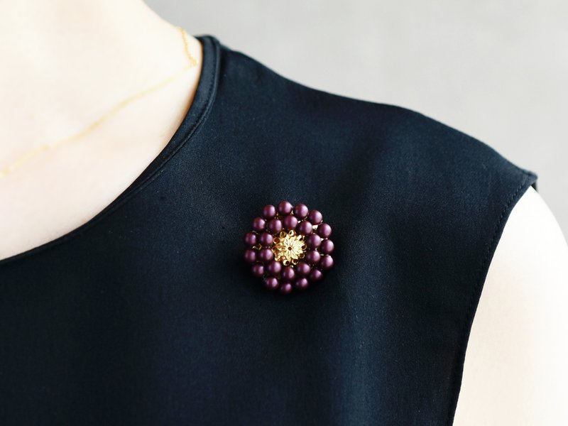 [Brooch] Antique retro flower lover mat, purple - Brooches - Pearl Purple