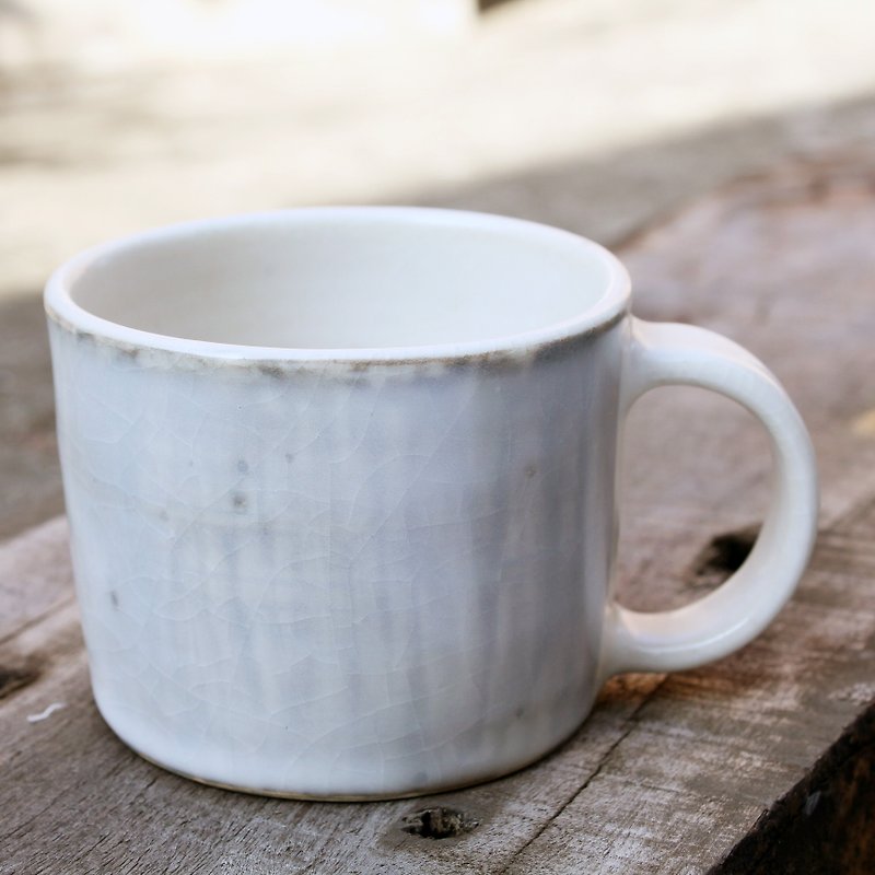 湖水系列-水漾裂紋手感馬克杯  咖啡杯 茶杯 杯 馬克杯 手工杯 - 咖啡杯 - 陶 卡其色