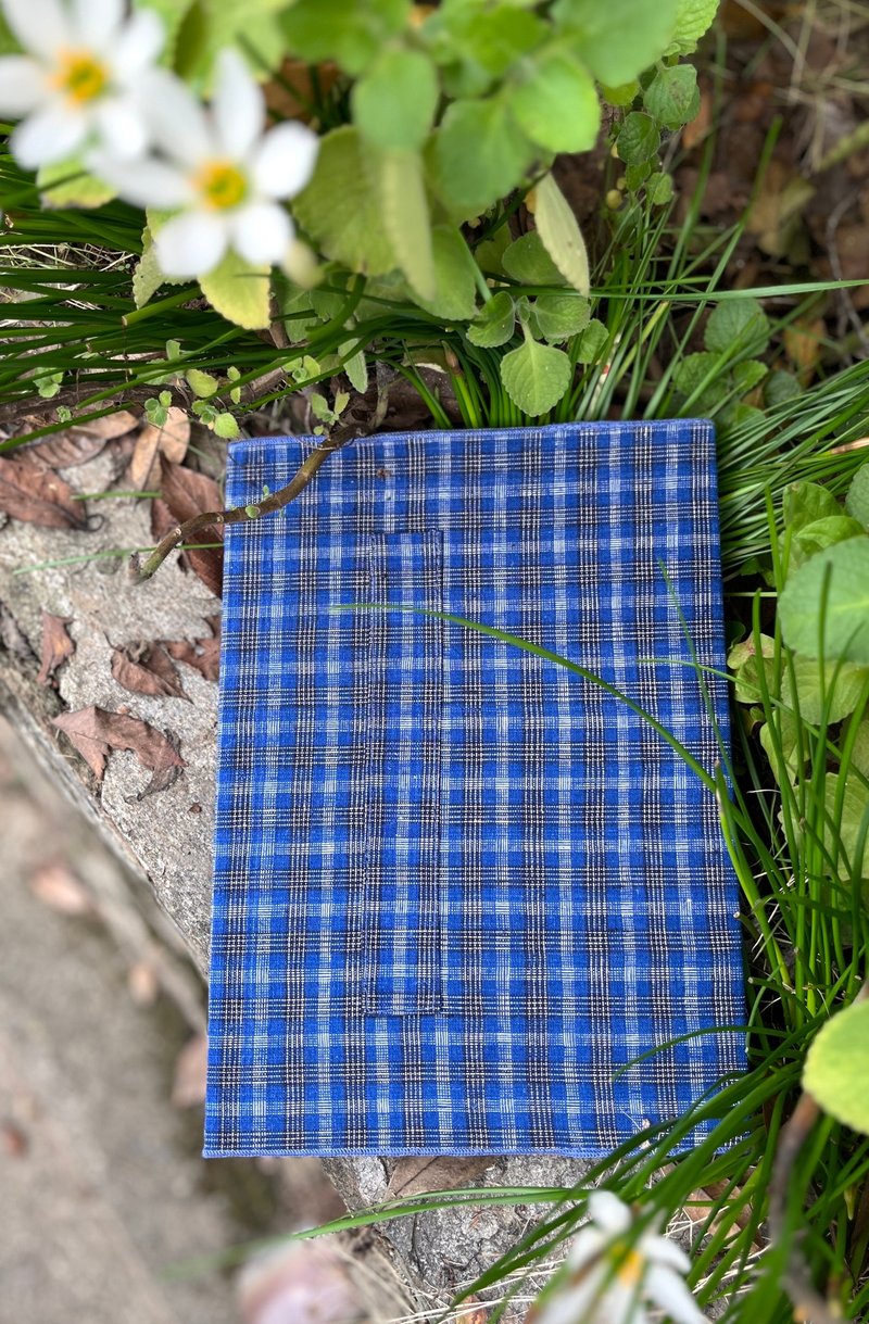 手作老布筆記本A4 - 筆記本/手帳 - 棉．麻 