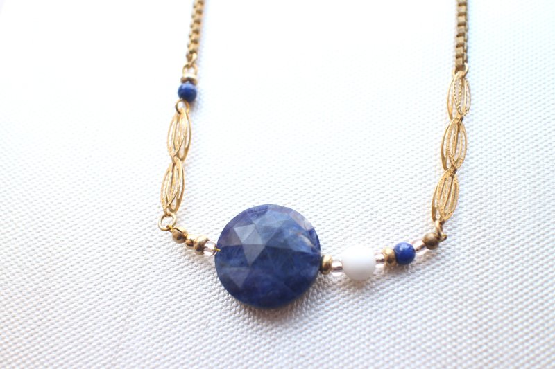 Blue Island~ Lapis/ shell/ brass handmade necklace - สร้อยคอ - โลหะ 