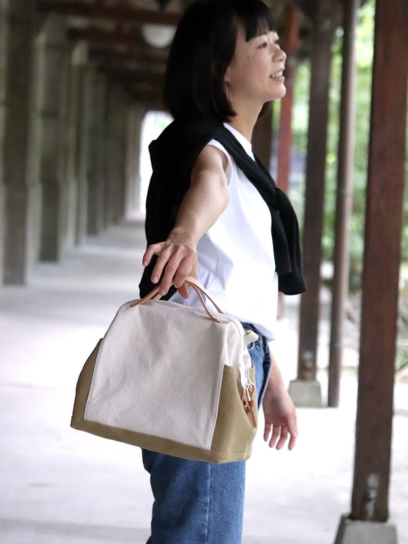 ผ้าฝ้าย/ผ้าลินิน กระเป๋าแมสเซนเจอร์ สีดำ - Cube Bag with Frame-Japan Canvas/shoulder bag/vegetable tanned leather