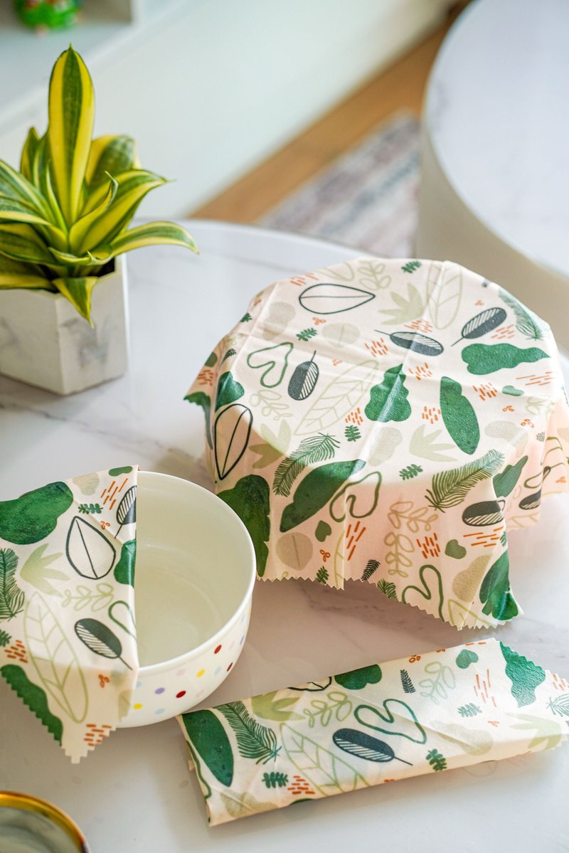 Leafy Forest | Superwrap Upcycled Beeswax Food Wrap - เครื่องครัว - วัสดุอีโค 