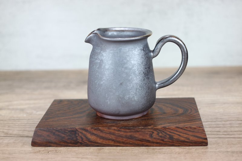 【送禮好物】天然落灰 柴燒茶海 公道杯 名家葉敏祥手作 280ml - 茶壺/茶杯/茶具 - 瓷 