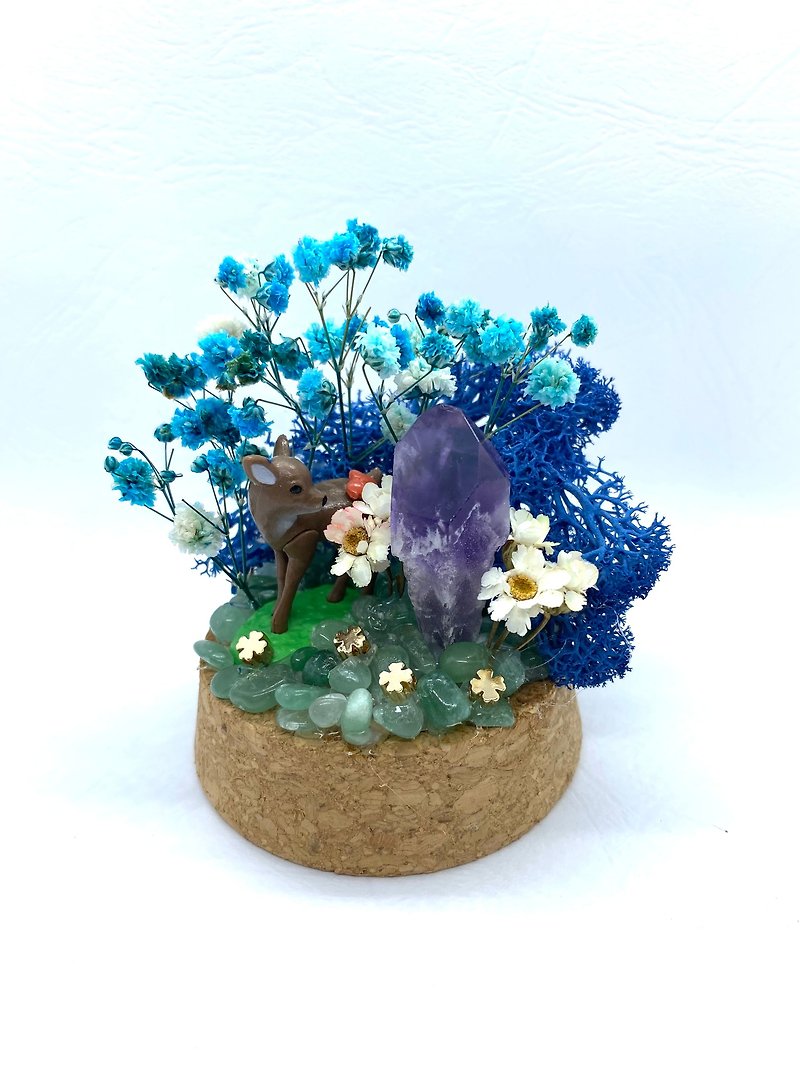藍色樹林。小鹿與紫水晶-手工玻璃罩公仔/水晶/乾燥花擺設 - 擺飾/家飾品 - 水晶 