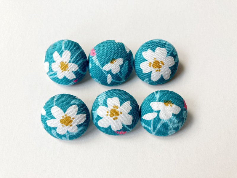 Cloth buttons, knitted sewing handmade materials, small white flower DIY materials - เย็บปัก/ถักทอ/ใยขนแกะ - ผ้าฝ้าย/ผ้าลินิน หลากหลายสี