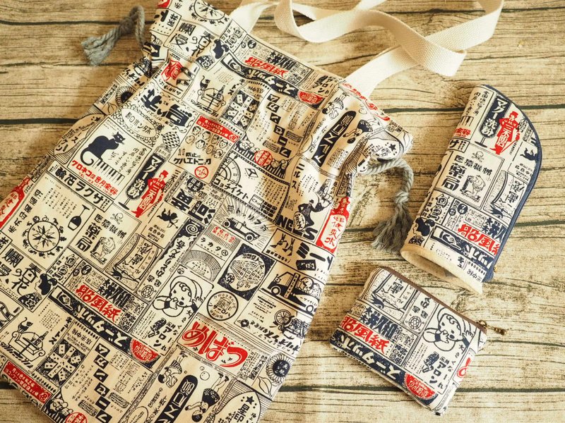 Handmade canvas tote bag with Japanese poster pattern - กระเป๋าแมสเซนเจอร์ - ผ้าฝ้าย/ผ้าลินิน สีกากี