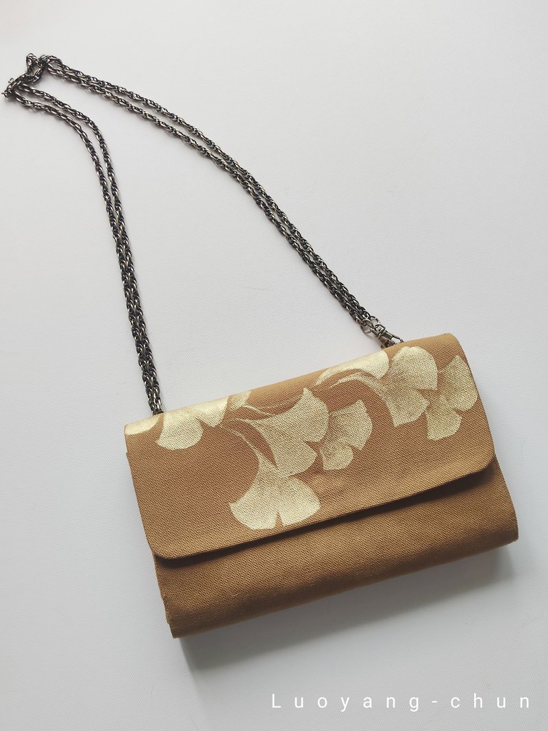 Luoyang-chun hand-painted mobile phone bag - Messenger Bags & Sling Bags - Cotton & Hemp 