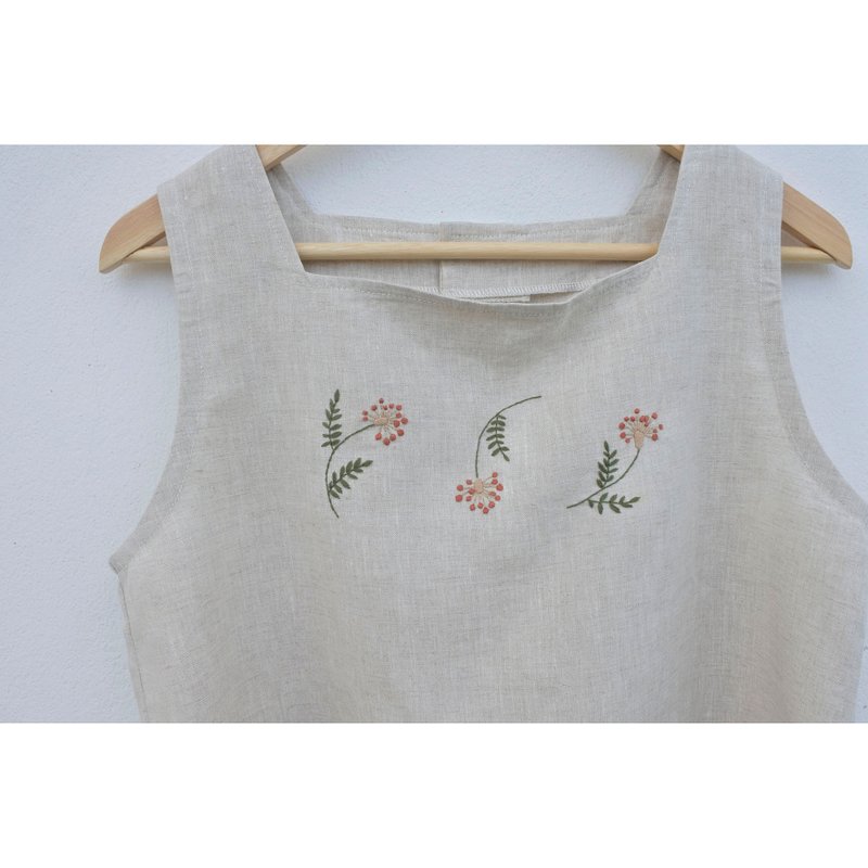 Embroidery | Linen | Natural cream square sleeveless shirt - 女裝上衣 - 棉．麻 卡其色