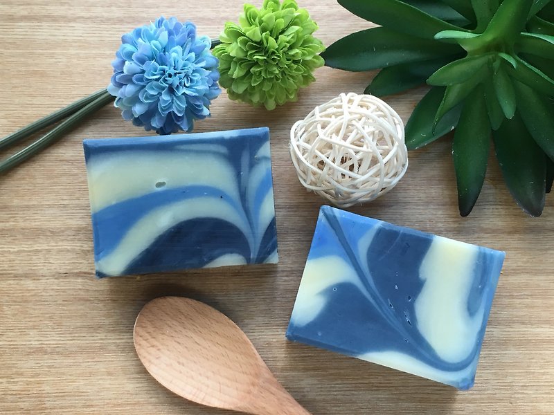 Summer Mint Cooling Soap - Body Wash - Plants & Flowers Blue