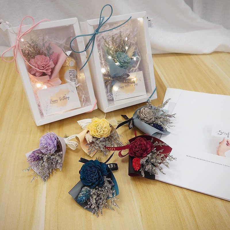 Fragrance Sola small bouquet gift box/graduation gift/everlasting flower/exchange gift/dried bouquet/Jinsha - ช่อดอกไม้แห้ง - พืช/ดอกไม้ สึชมพู