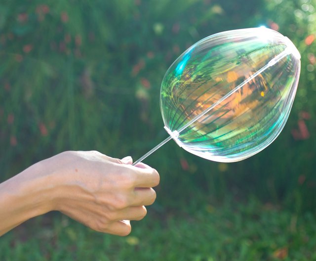 Bubble store hand wand