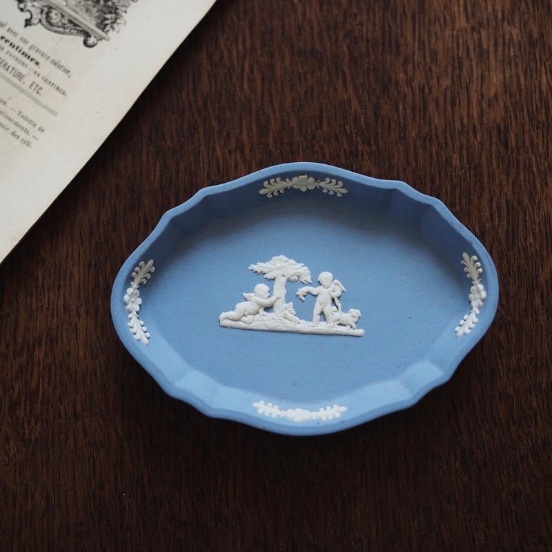 1970 British Wedgwood light blue little angel dish/ornament dish - จานและถาด - ดินเผา สีน้ำเงิน