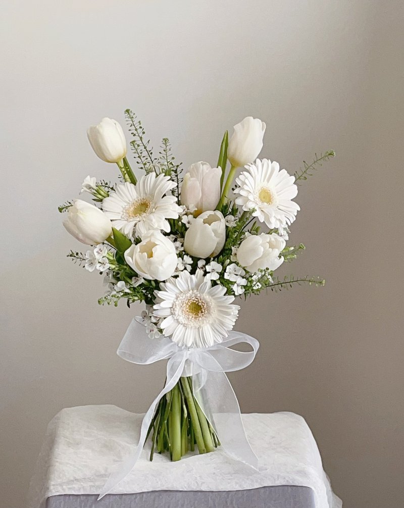 [Flowers] White and green tulips, sunflowers, Korean-style flower bouquets - อื่นๆ - พืช/ดอกไม้ ขาว