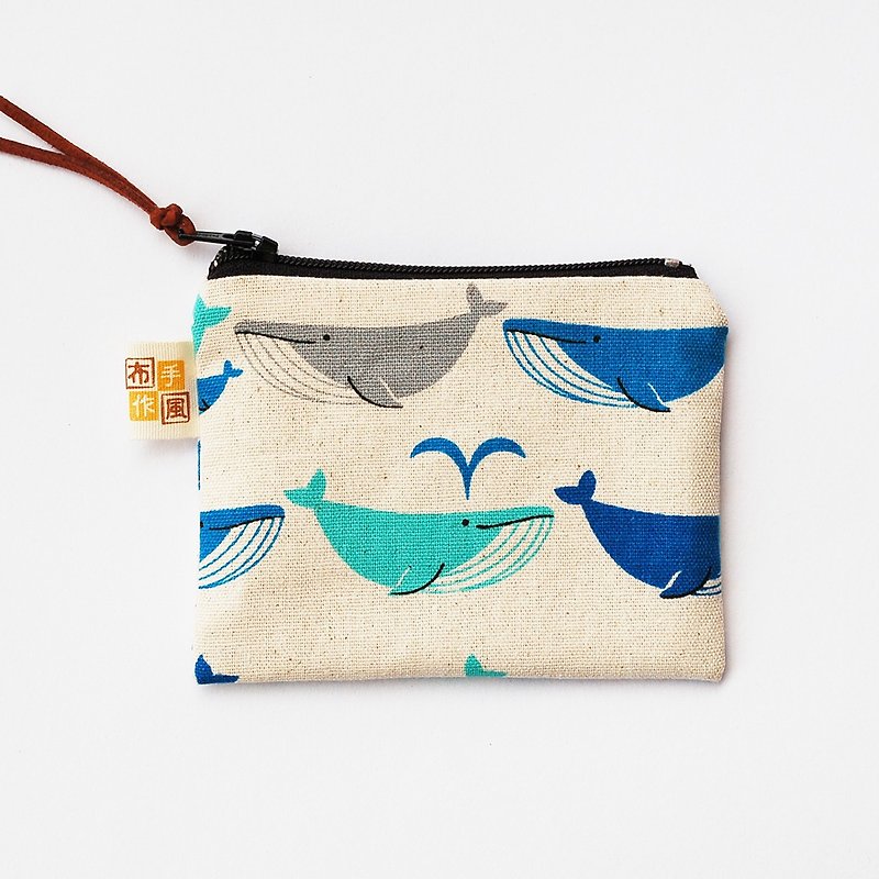 Whale water spray flat coin purse - กระเป๋าใส่เหรียญ - กระดาษ สีน้ำเงิน