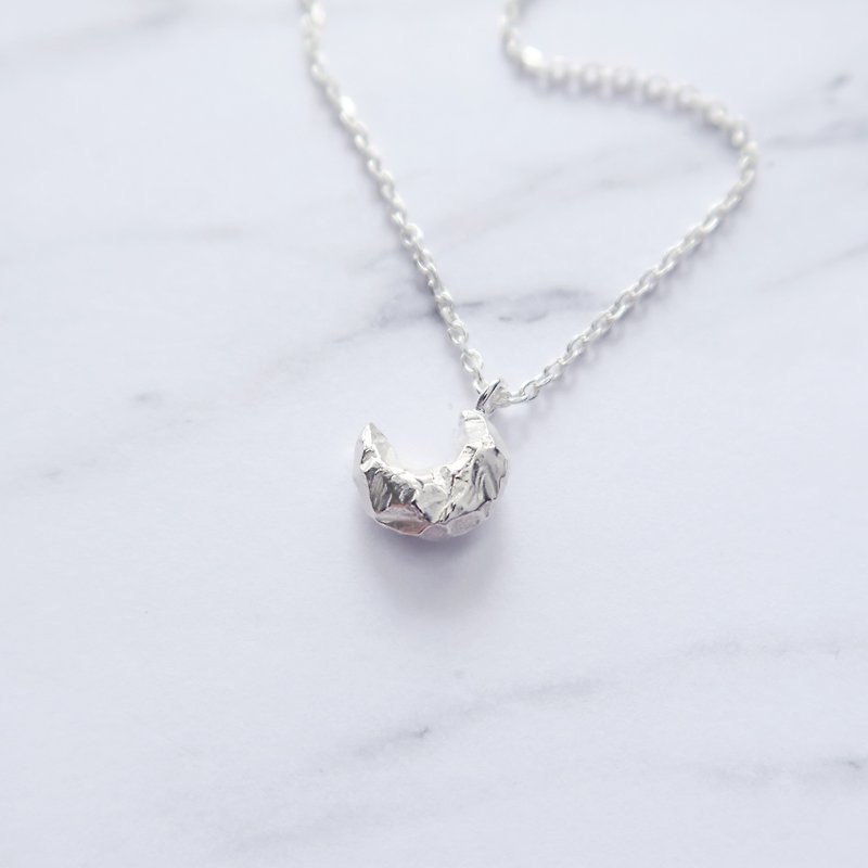 925 sterling silver moon ore necklace clavicle chain long chain short chain free gift packaging - Necklaces - Sterling Silver Silver