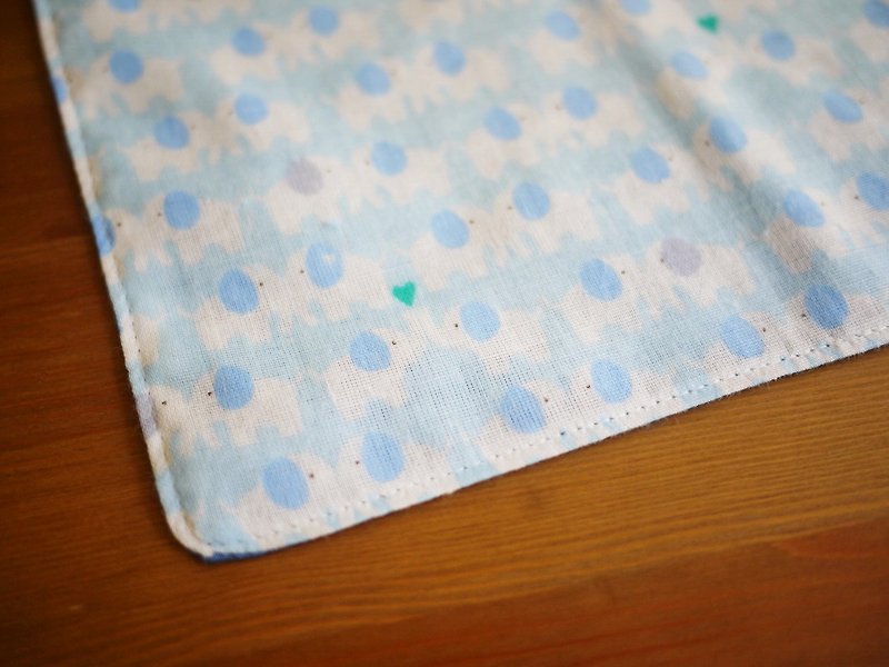 日本二重紗手帕=小象親親=BABY藍 - 手帕 - 棉．麻 藍色