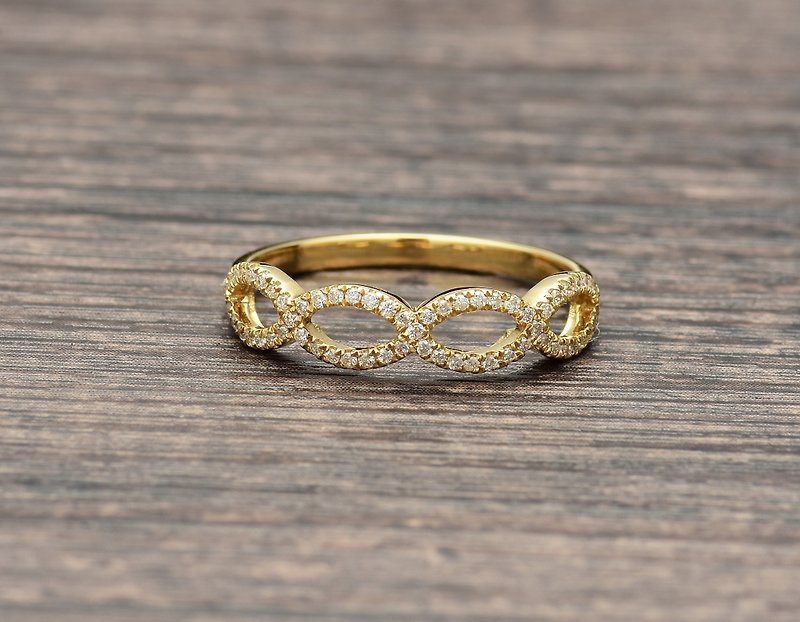 Criss Cross diamond ring in 18K Gold, Infinity Ring, Bridal ring, Promise Ring - แหวนทั่วไป - เพชร สีทอง