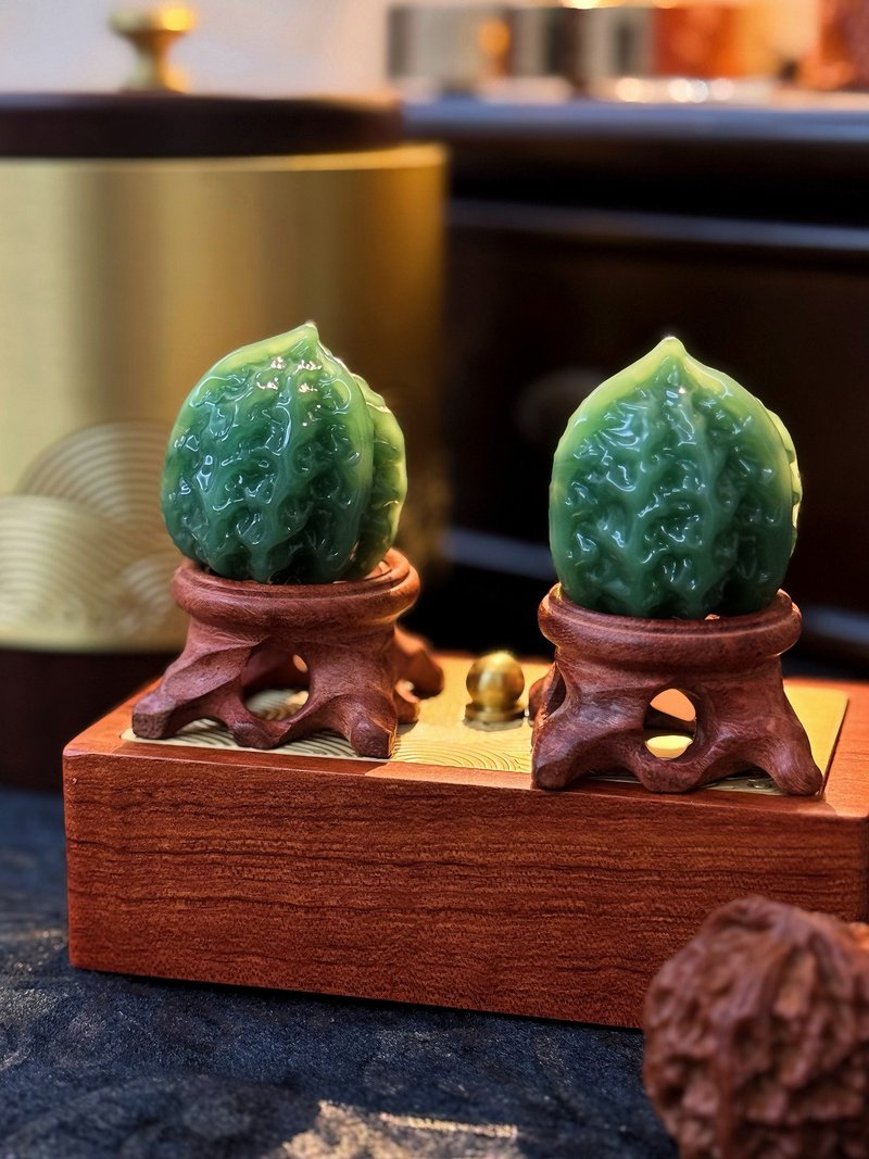 天然玉石核桃把玩件青玉健身球小擺件 - 擺飾/家飾品 - 半寶石 綠色
