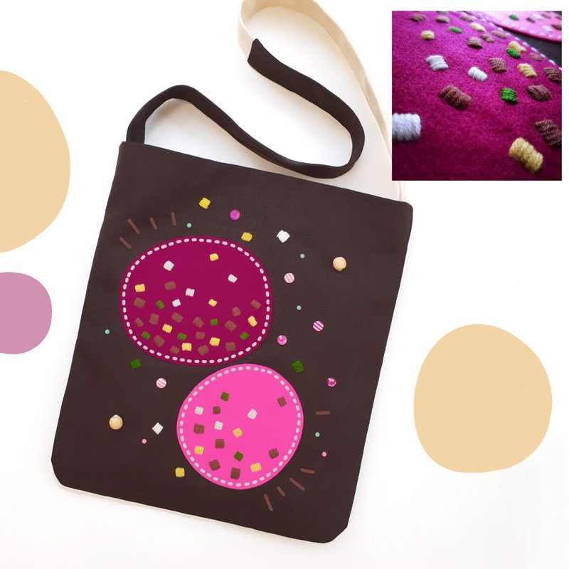 12x14 inch tote. Fun and original with hand-stitched design with felt and beads - 手提包/手提袋 - 其他材質 咖啡色