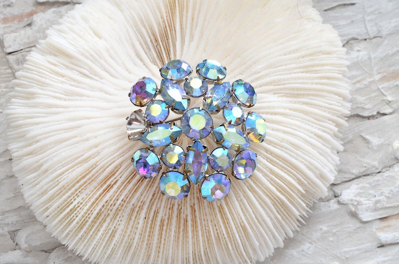 Symphony Crystal Stone Brooch Heart Mouth Pin has fallen out of diamonds, you need to repair Japanese vintage second-hand jewelry by yourself - Brooches - Other Metals Multicolor