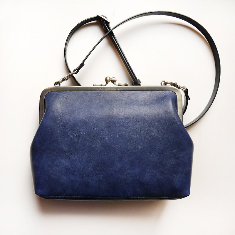 His の temperature 21CM medium capacity shoulder bag / mobile phone bag / mouth gold bag [made in Taiwan] - Messenger Bags & Sling Bags - Other Metals Blue